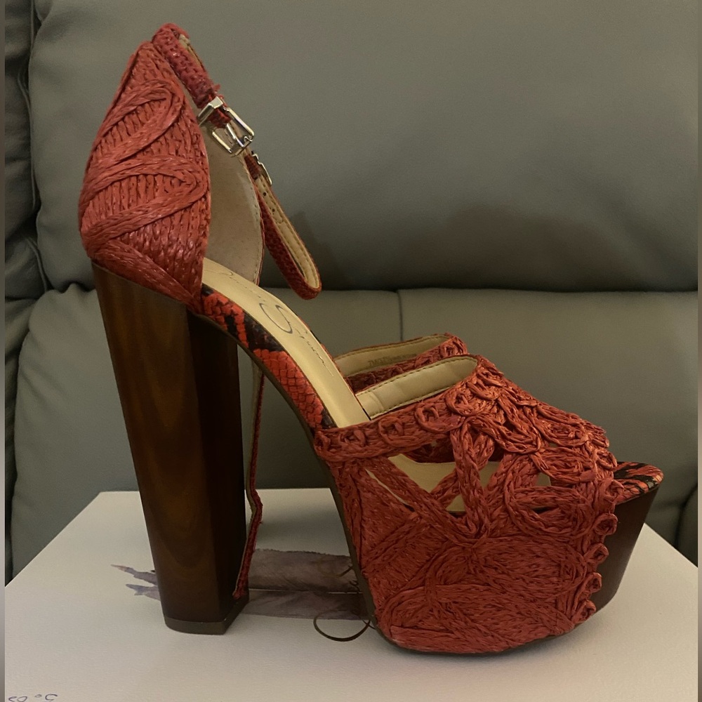 Jessica Simpson Dessie Ankle Strap - Picture 2 of 6